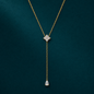 Fioria Y-Collier